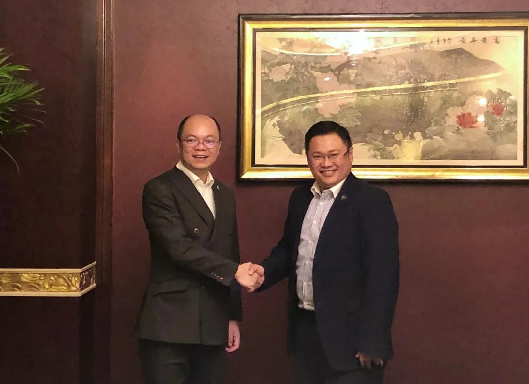 余有根副秘书长会见马来西亚驻华大使馆教育参赞侯春兴